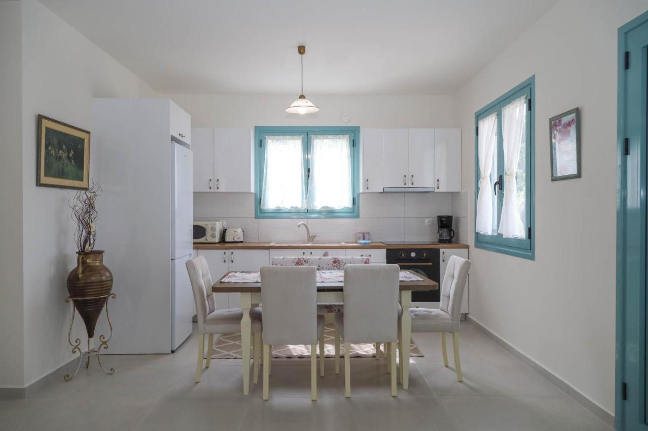 Meliades Villas Apolpaina Екстериор снимка