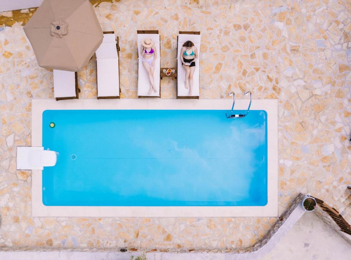 Meliades Villas Apolpaina Екстериор снимка